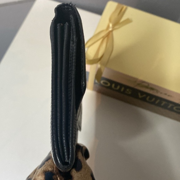 Black Louis Vuitton Epi Textured Leather long Wallet EUC - Picture 17 of 17